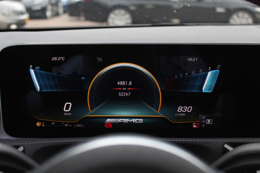 Mercedes-Benz CLA-Klasse Shooting Brake AMG 45 S 4MATIC+ Premium Plus 52.438 km! / Panoramadak / 360Camera / Sportuitlaat / Schaalstoelen / Burmester / DAB / Dodehoek / Matrix LED / Memory seats / Navigatie