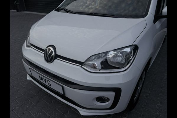 Volkswagen up! 1.0|65PK|Cruise|Camera|Stoel verw|Lane assist|MF stuur|Bluetooth|DAB|PDC|1e eigenaar|Dealer onderhouden|