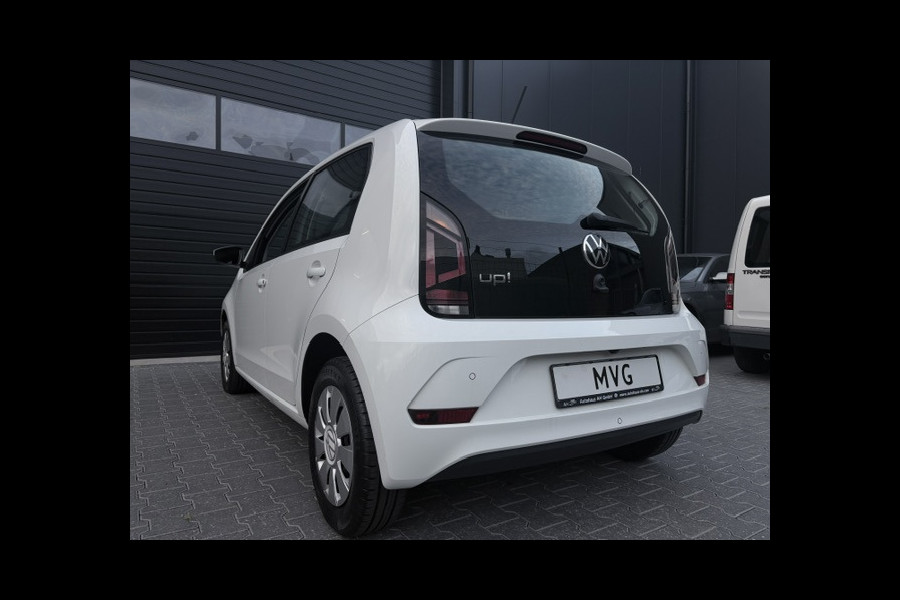 Volkswagen up! 1.0|65PK|Cruise|Camera|Stoel verw|Lane assist|MF stuur|Bluetooth|DAB|PDC|1e eigenaar|Dealer onderhouden|