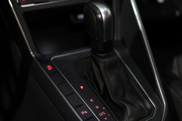 Volkswagen Polo 1.0 TSI DSG R-Line *Virtual cockpit*ACC*Parkeersensoren*Climate Control*