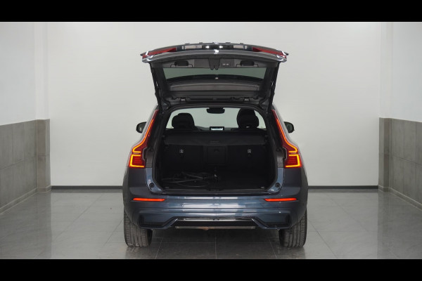 Volvo XC60 2.0 T8 Plug-in hybrid AWD BLACK EDITION (335kW/455PK) ** PANO, TREKH, ACC, HuD, 21-inch LMV ** 29k onder NP - UNFALLFREI ** ** INFORMEER OOK NAAR ONZE AANTREKKELIJKE FINANCIAL-LEASE TARIEVEN **