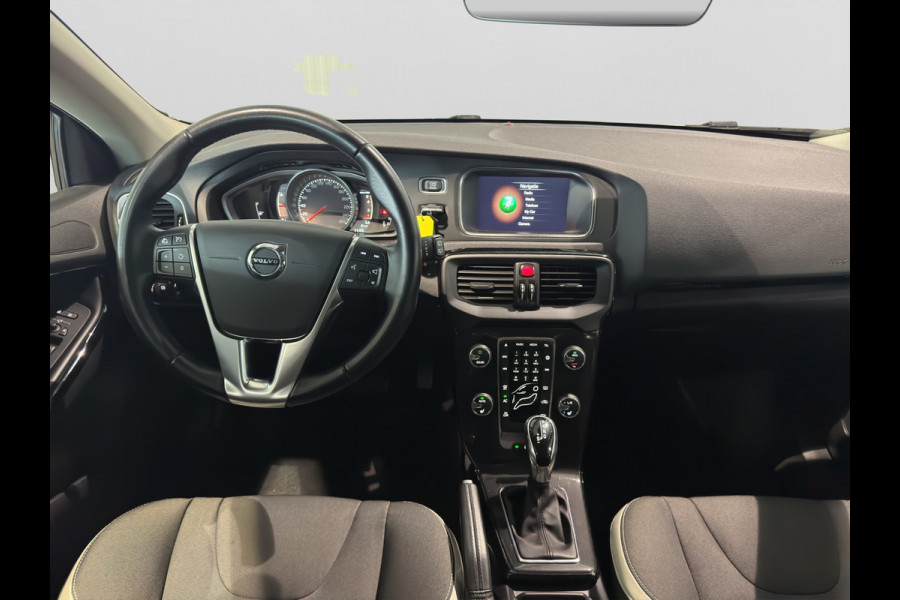 Volvo V40 Cross Country T3 Aut. Dynamic Parkeercamera Stoelverwarming 17" 152pk