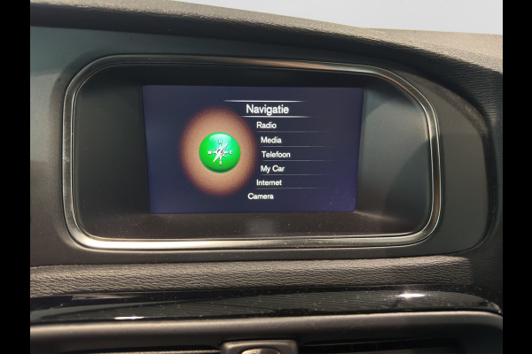 Volvo V40 Cross Country T3 Aut. Dynamic Parkeercamera Stoelverwarming 17" 152pk