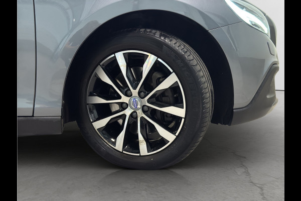 Volvo V40 Cross Country T3 Aut. Dynamic Parkeercamera Stoelverwarming 17" 152pk