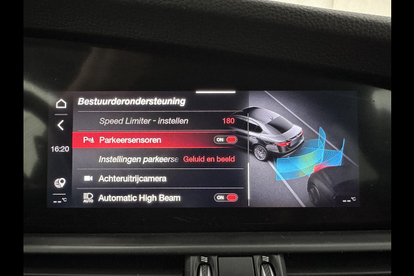 Alfa Romeo Giulia 2.0T Sprint (INCL-BTW)  Aut. *ADAPTIVE-CRUISE | LEATHER | XENON | MEMORY-PACK | HEATED-SPORTSEATS | CAMERA | NAVI-FULLMAP | DAB+ | SHIFT-PADDLES | PRIVACY-GLASS | LANE-ASSIST | BLINDSPOT | KEYLESS