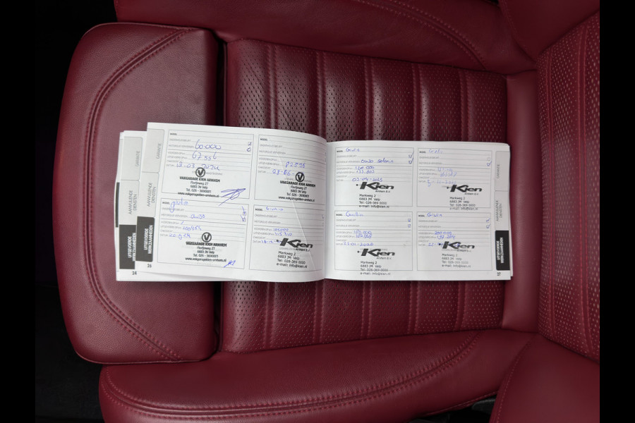 Alfa Romeo Giulia 2.0T Sprint (INCL-BTW)  Aut. *ADAPTIVE-CRUISE | LEATHER | XENON | MEMORY-PACK | HEATED-SPORTSEATS | CAMERA | NAVI-FULLMAP | DAB+ | SHIFT-PADDLES | PRIVACY-GLASS | LANE-ASSIST | BLINDSPOT | KEYLESS
