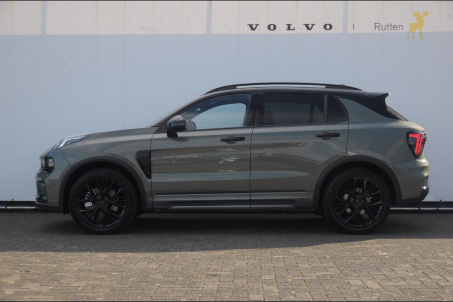 Lynk & Co 01 276PK Automaat More / Adaptive cruise control / Leren bekleding / Elektrisch verstelbare stoelen / Schuif- kanteldak / Stoel- en stuurverwarming / Parkeersensoren V+A / 360 Graden Camera / Elektrische achterklep / 20" lichtmetalen velgen