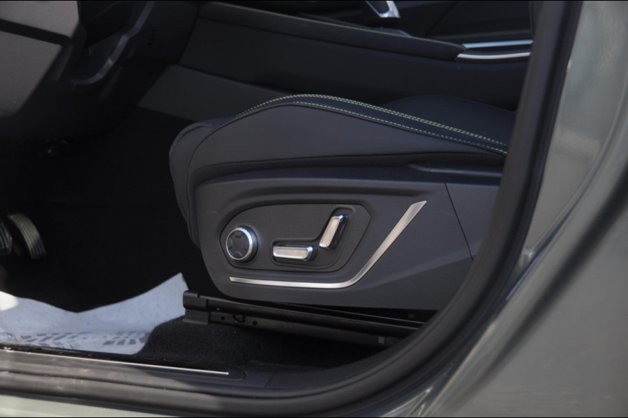 Lynk & Co 01 276PK Automaat More / Adaptive cruise control / Leren bekleding / Elektrisch verstelbare stoelen / Schuif- kanteldak / Stoel- en stuurverwarming / Parkeersensoren V+A / 360 Graden Camera / Elektrische achterklep / 20" lichtmetalen velgen