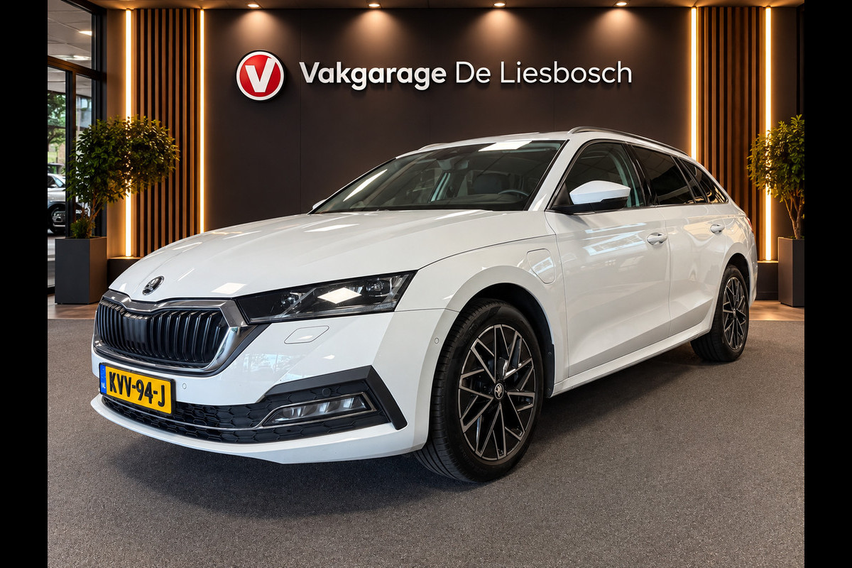 Škoda Octavia Combi 1.4 TSI iV PHEV Sportline Business/pano/head up/memory /apple/dodehoek
