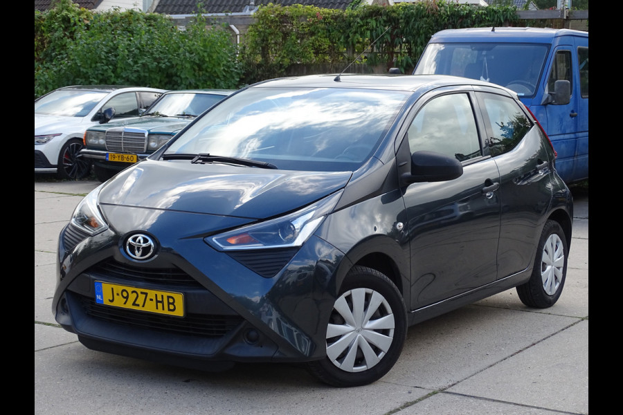 Toyota Aygo 1.0 VVT-i x-fun