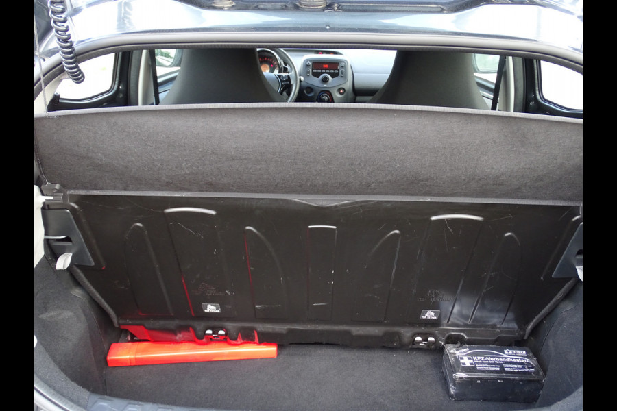Toyota Aygo 1.0 VVT-i x-fun