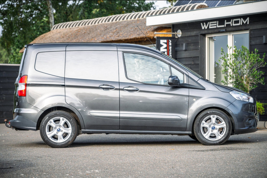 Ford Transit Courier 1.5 TDCI Limited Trekhaak I LM Velgen I Parkeersensoren I CarPlay I Android I Climate I Cruise I NAP