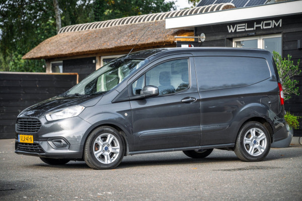 Ford Transit Courier 1.5 TDCI Limited Trekhaak I LM Velgen I Parkeersensoren I CarPlay I Android I Climate I Cruise I NAP
