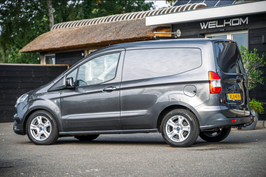 Ford Transit Courier 1.5 TDCI Limited Trekhaak I LM Velgen I Parkeersensoren I CarPlay I Android I Climate I Cruise I NAP
