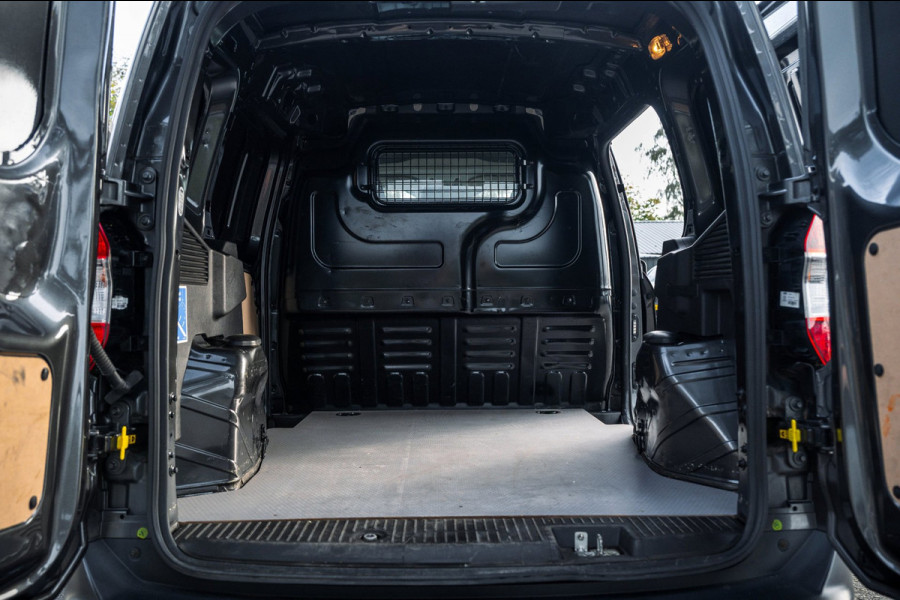 Ford Transit Courier 1.5 TDCI Limited Trekhaak I LM Velgen I Parkeersensoren I CarPlay I Android I Climate I Cruise I NAP