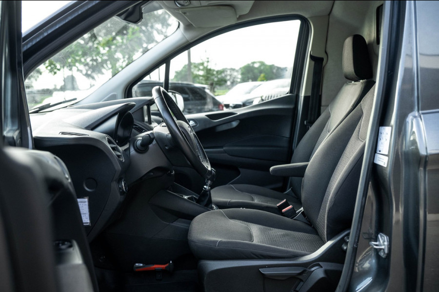 Ford Transit Courier 1.5 TDCI Limited Trekhaak I LM Velgen I Parkeersensoren I CarPlay I Android I Climate I Cruise I NAP