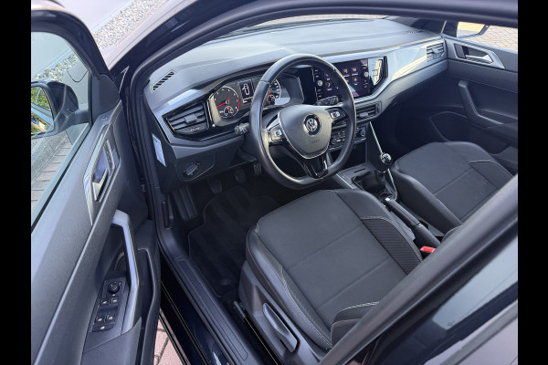 Volkswagen Polo 1.0 81pk Highline | Pano dak | Half leder | Full LED