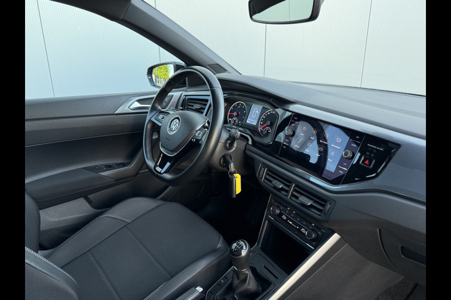 Volkswagen Polo 1.0 81pk Highline | Pano dak | Half leder | Full LED