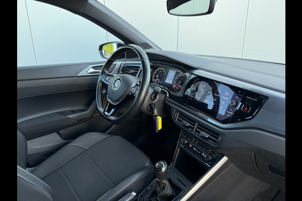 Volkswagen Polo 1.0 81pk Highline | Pano dak | Half leder | Full LED