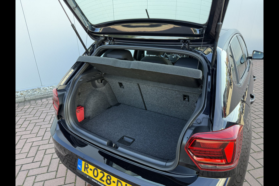 Volkswagen Polo 1.0 81pk Highline | Pano dak | Half leder | Full LED