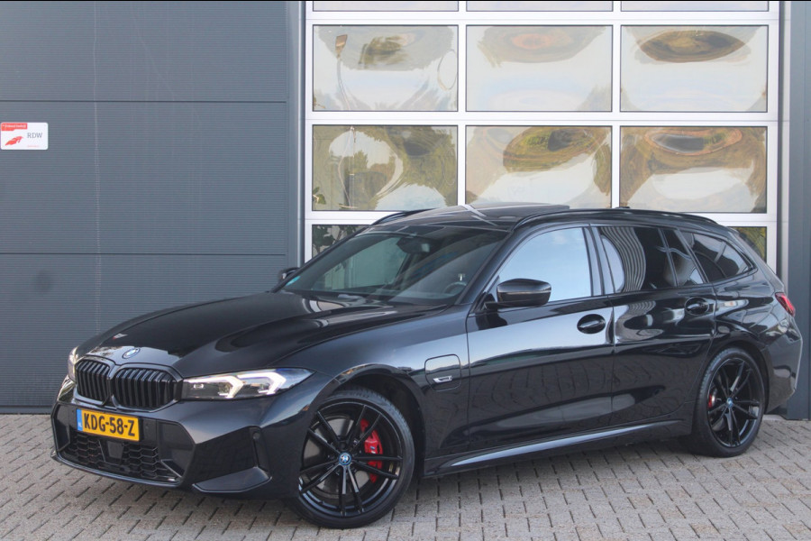 BMW 3 Serie Touring 330e M-Sport Pro | Pano | HK | ACC | Memory | HUD