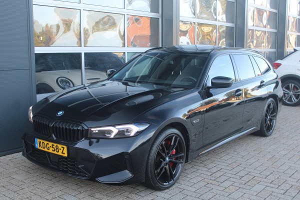 BMW 3 Serie Touring 330e M-Sport Pro | Pano | HK | ACC | Memory | HUD