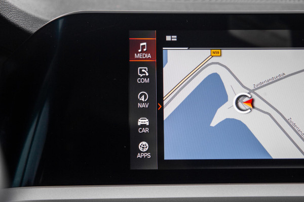 BMW 3 Serie Touring 320e LED / DEALER ONDERHOUDEN / CAMERA / CARPLAY / TREKHAAK