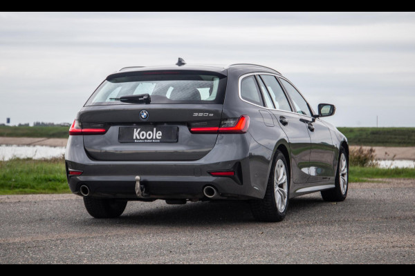 BMW 3 Serie Touring 320e LED / DEALER ONDERHOUDEN / CAMERA / CARPLAY / TREKHAAK