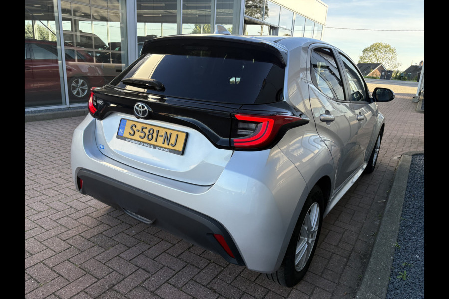 Toyota Yaris 1.5 VVT-i 125pk Business Plus LED/HUD/KEYLESS/CAMERA/WINTERPACK/ADAPT.CRUISE