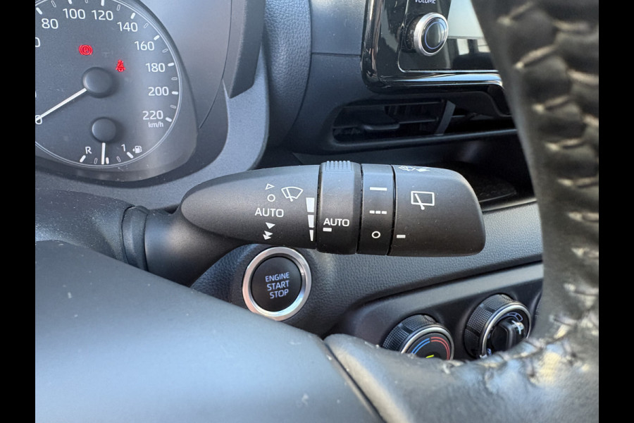 Toyota Yaris 1.5 VVT-i 125pk Business Plus LED/HUD/KEYLESS/CAMERA/WINTERPACK/ADAPT.CRUISE