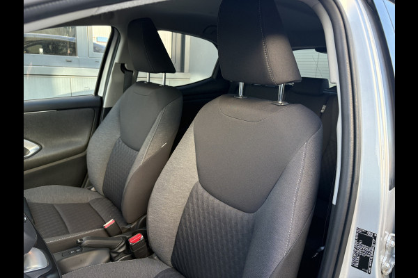 Toyota Yaris 1.5 VVT-i 125pk Business Plus LED/HUD/KEYLESS/CAMERA/WINTERPACK/ADAPT.CRUISE