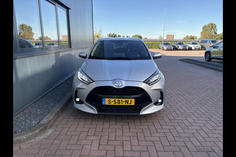 Toyota Yaris 1.5 VVT-i 125pk Business Plus LED/HUD/KEYLESS/CAMERA/WINTERPACK/ADAPT.CRUISE