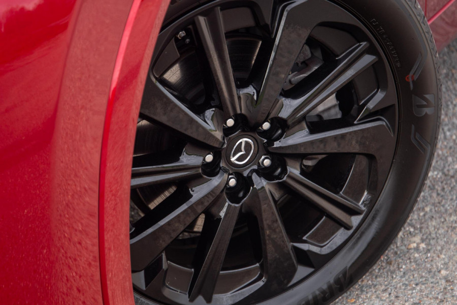 Mazda CX-60 2.5 e-SkyActiv PHEV Homura / STOELVERWARMING + KOELING / CARPLAY / ADAPTIVE CRUISE