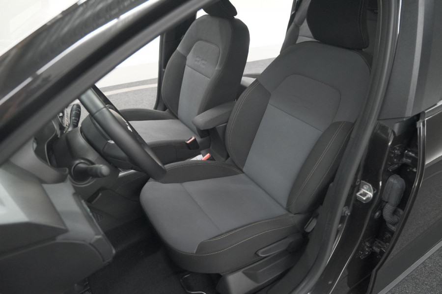 Dacia Jogger TCe 110 Extreme | 7 Zitplaatsen | Camera | Dodehoekdetectie | Stoelverwarming | Apple Carplay
