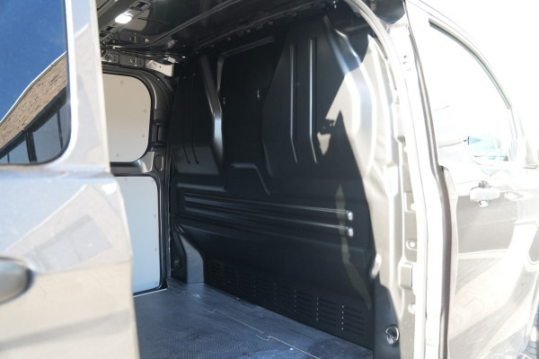 Ford Transit Custom 320 2.5 PHEV L2H1 Trend 232pk - 2x Schuif - Trekhaak - Blindspot - ACC - Stoel/Stuurverwarming - Sidesteps - Rijklaar