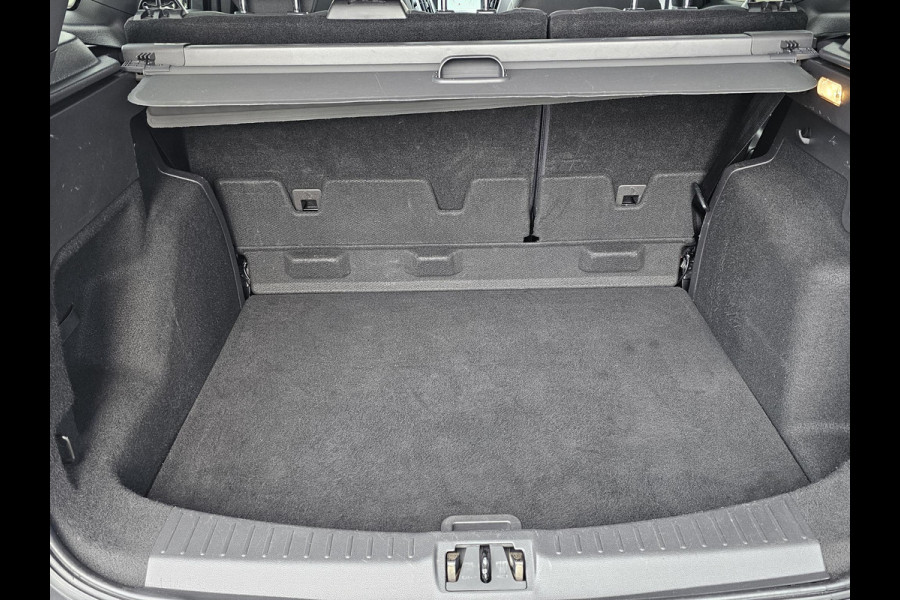 Ford Kuga 1.5 EcoBoost ST Line 150 pk | Trekhaak | 1800 kg trekvermogen | Alcantara leder | Xenon | Camera | PDC v+a | Winterpack | Netjes onderhouden etc.