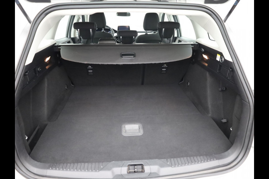 Ford FOCUS Wagon 1.0 EcoBoost Trend Edition Business | Trekhaak wegkl. | Apple Carplay | Navi | Parkeersensoren V&A | Prijs Rijklaar!!