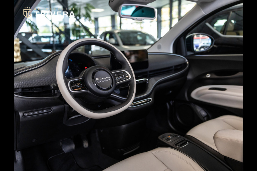 Fiat 500 La Prima cabrio 42 kWh l SoH 95% l AUT.l 360° camera l Stoel verwarming l Leder l CARPLAY l BTW - auto l Dealer onderh.