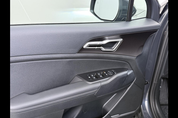 Kia Sportage 1.6 T-GDi Hybrid DynamicLine PHEV NIEUWE AUTO! | 10jr FABR. GARANTIE KIA | ELECTR. ACHTERKLEP | DODEHOEK CENSOR | ELECTR. STOELEN | STOEL en STUURWIELVERWARMING