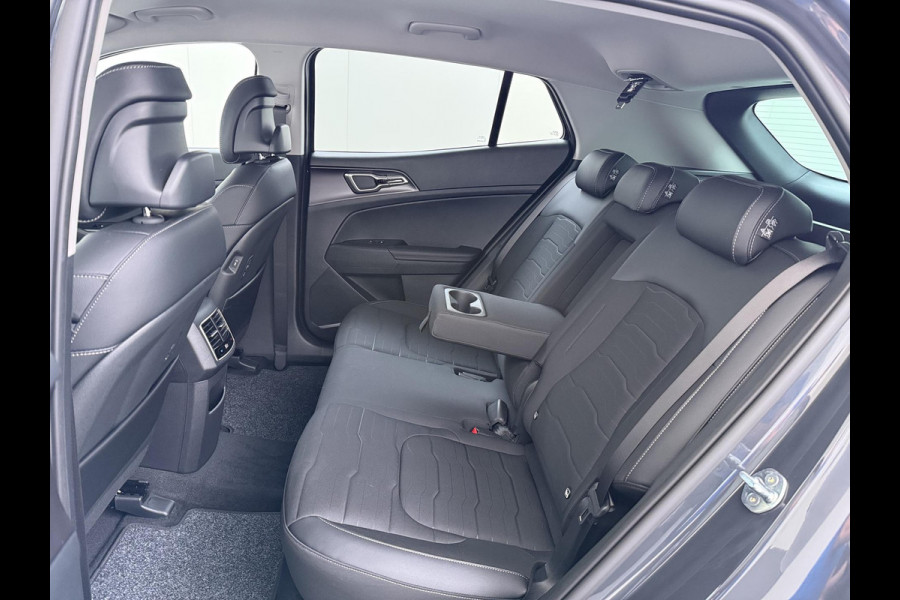 Kia Sportage 1.6 T-GDi Hybrid DynamicLine PHEV NIEUWE AUTO! | 10jr FABR. GARANTIE KIA | ELECTR. ACHTERKLEP | DODEHOEK CENSOR | ELECTR. STOELEN | STOEL en STUURWIELVERWARMING