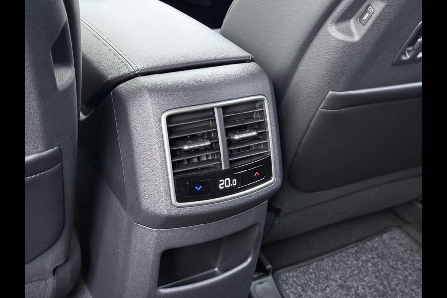 Kia Sportage 1.6 T-GDi Hybrid DynamicLine PHEV NIEUWE AUTO! | 10jr FABR. GARANTIE KIA | ELECTR. ACHTERKLEP | DODEHOEK CENSOR | ELECTR. STOELEN | STOEL en STUURWIELVERWARMING