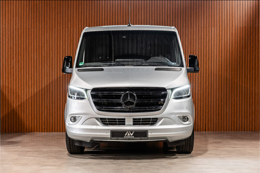 Mercedes-Benz Sprinter 317 170 PK | ACC | LED Koplampen | Camera | Blind Spot | Sortimo inrichting | Navigatie | CarPlay | Stoelverwarming | MBUX | Climate control | DAB | Dealer onderhouden | Nieuwe APK