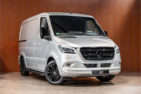 Mercedes-Benz Sprinter 317 170 PK | ACC | LED Koplampen | Camera | Blind Spot | Sortimo inrichting | Navigatie | CarPlay | Stoelverwarming | MBUX | Climate control | DAB | Dealer onderhouden | Nieuwe APK