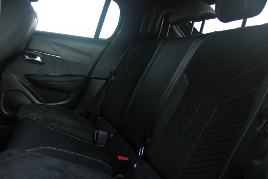 Peugeot 208 1.2 Hybrid 145PK AUTOMAAT GT PACK | ELEKTRISCH BEDIENBARE BESTUURDERSSTOEL MET MASSAGE FUNCTIE | ALCANTARA BEKLEDING | STOEL VERWARMING | CRUISE CONTROL | DAB+ RADIO | APPLE CARPLAY/ANDROID AUTO | FULL LED KOPLAMPEN | KEYLESS ENTRY/START | 17" LICHTMETALEN VELGEN | CLIMATE CONTROL | PARKEERSENSOREN VOOR + ACHTER | ACHTERUITRIJ CAMERA | SFEERVERLICHTING |