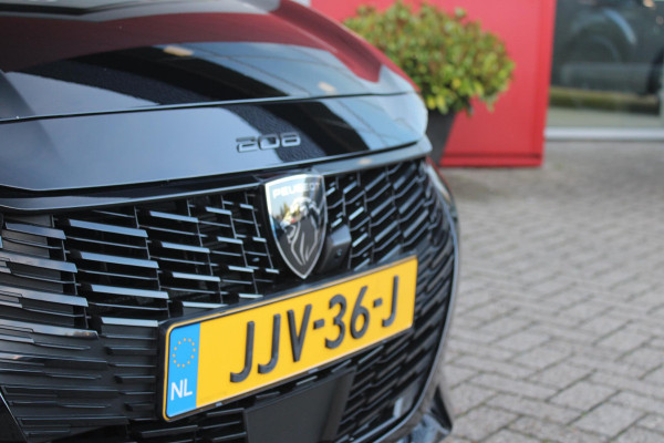 Peugeot 208 1.2 Hybrid 145PK AUTOMAAT GT PACK | ELEKTRISCH BEDIENBARE BESTUURDERSSTOEL MET MASSAGE FUNCTIE | ALCANTARA BEKLEDING | STOEL VERWARMING | CRUISE CONTROL | DAB+ RADIO | APPLE CARPLAY/ANDROID AUTO | FULL LED KOPLAMPEN | KEYLESS ENTRY/START | 17" LICHTMETALEN VELGEN | CLIMATE CONTROL | PARKEERSENSOREN VOOR + ACHTER | ACHTERUITRIJ CAMERA | SFEERVERLICHTING |