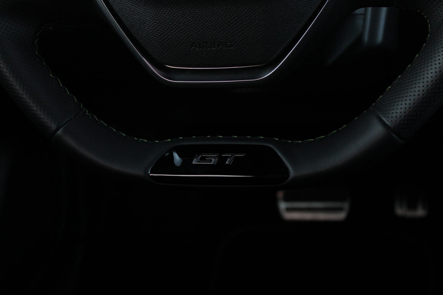 Peugeot 208 1.2 Hybrid 145PK AUTOMAAT GT PACK | ELEKTRISCH BEDIENBARE BESTUURDERSSTOEL MET MASSAGE FUNCTIE | ALCANTARA BEKLEDING | STOEL VERWARMING | CRUISE CONTROL | DAB+ RADIO | APPLE CARPLAY/ANDROID AUTO | FULL LED KOPLAMPEN | KEYLESS ENTRY/START | 17" LICHTMETALEN VELGEN | CLIMATE CONTROL | PARKEERSENSOREN VOOR + ACHTER | ACHTERUITRIJ CAMERA | SFEERVERLICHTING |