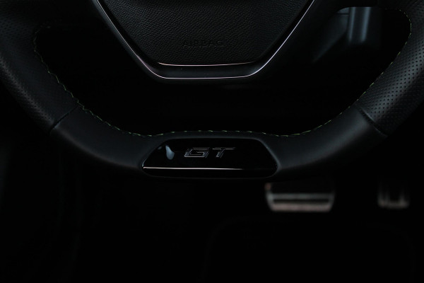 Peugeot 208 1.2 Hybrid 145PK AUTOMAAT GT PACK | ELEKTRISCH BEDIENBARE BESTUURDERSSTOEL MET MASSAGE FUNCTIE | ALCANTARA BEKLEDING | STOEL VERWARMING | CRUISE CONTROL | DAB+ RADIO | APPLE CARPLAY/ANDROID AUTO | FULL LED KOPLAMPEN | KEYLESS ENTRY/START | 17" LICHTMETALEN VELGEN | CLIMATE CONTROL | PARKEERSENSOREN VOOR + ACHTER | ACHTERUITRIJ CAMERA | SFEERVERLICHTING |