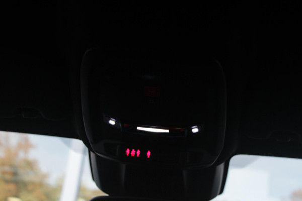 Peugeot 208 1.2 Hybrid 145PK AUTOMAAT GT PACK | ELEKTRISCH BEDIENBARE BESTUURDERSSTOEL MET MASSAGE FUNCTIE | ALCANTARA BEKLEDING | STOEL VERWARMING | CRUISE CONTROL | DAB+ RADIO | APPLE CARPLAY/ANDROID AUTO | FULL LED KOPLAMPEN | KEYLESS ENTRY/START | 17" LICHTMETALEN VELGEN | CLIMATE CONTROL | PARKEERSENSOREN VOOR + ACHTER | ACHTERUITRIJ CAMERA | SFEERVERLICHTING |