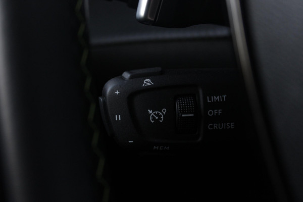 Peugeot 208 1.2 Hybrid 145PK AUTOMAAT GT PACK | ELEKTRISCH BEDIENBARE BESTUURDERSSTOEL MET MASSAGE FUNCTIE | ALCANTARA BEKLEDING | STOEL VERWARMING | CRUISE CONTROL | DAB+ RADIO | APPLE CARPLAY/ANDROID AUTO | FULL LED KOPLAMPEN | KEYLESS ENTRY/START | 17" LICHTMETALEN VELGEN | CLIMATE CONTROL | PARKEERSENSOREN VOOR + ACHTER | ACHTERUITRIJ CAMERA | SFEERVERLICHTING |