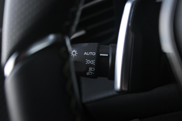 Peugeot 208 1.2 Hybrid 145PK AUTOMAAT GT PACK | ELEKTRISCH BEDIENBARE BESTUURDERSSTOEL MET MASSAGE FUNCTIE | ALCANTARA BEKLEDING | STOEL VERWARMING | CRUISE CONTROL | DAB+ RADIO | APPLE CARPLAY/ANDROID AUTO | FULL LED KOPLAMPEN | KEYLESS ENTRY/START | 17" LICHTMETALEN VELGEN | CLIMATE CONTROL | PARKEERSENSOREN VOOR + ACHTER | ACHTERUITRIJ CAMERA | SFEERVERLICHTING |